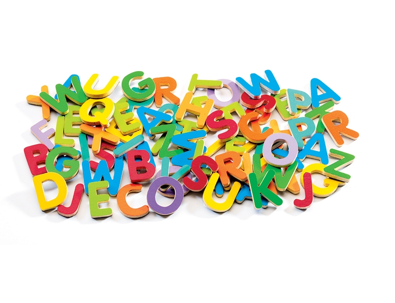 Детская развивающая магнитная игра - Латинские буквы, деревянные  